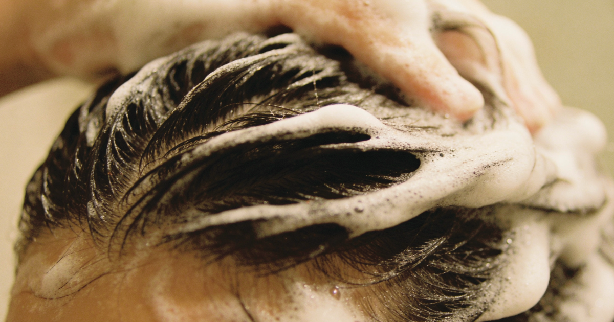 ミルボン・クロナ炭酸スパシャンプーを美容師目線でレビューするために使用している写真