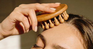 40〜50代女性の髪悩みトップ5と今日からできる改善方法を解説する美容室ブログのアイキャッチ画像