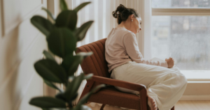 逗子で40代女性に多い髪と頭皮の悩みを美容師が解説するイメージ画像