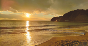 30〜50代の大人女性に合う逗子の美容室選びを解説するガイド記事のアイキャッチ画像